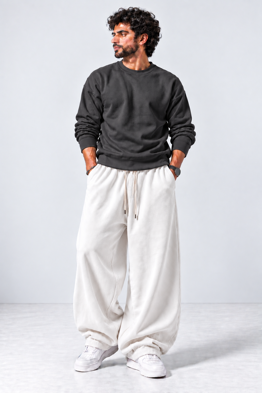 Oversized Sweatshirt & Baggy Trouser