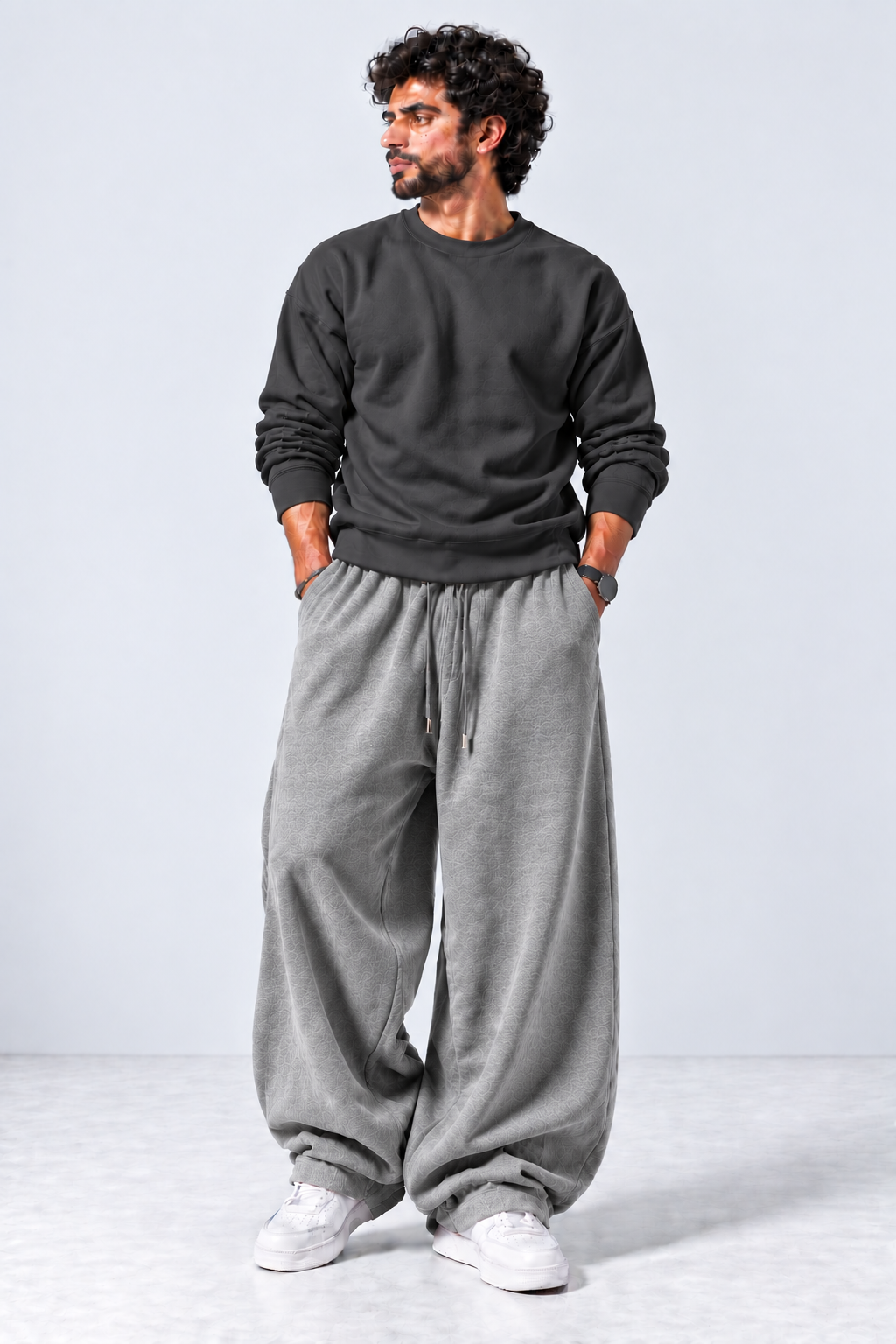 Oversized Sweatshirt & Baggy Trouser