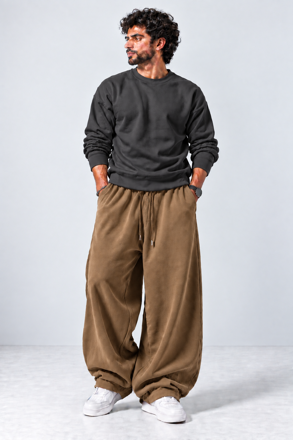 Oversized Sweatshirt & Baggy Trouser