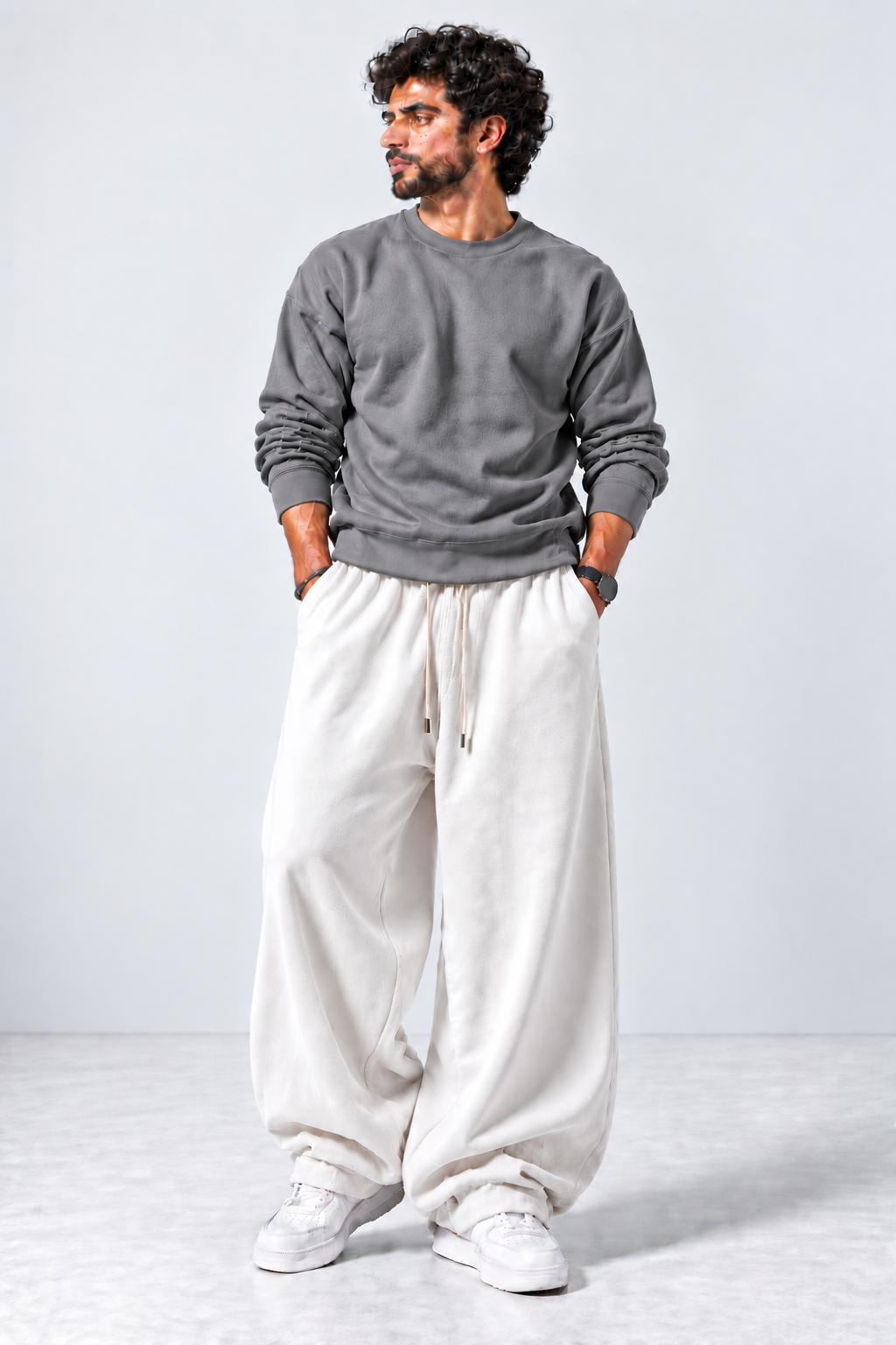 Oversized Sweatshirt & Baggy Trouser