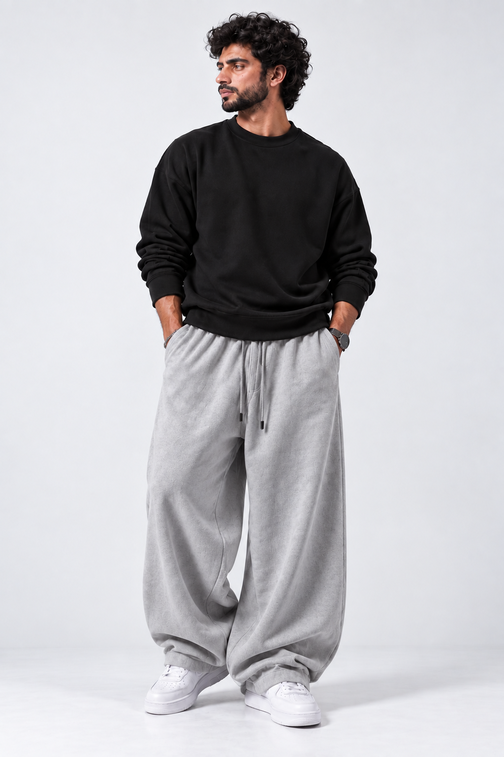 Oversized Sweatshirt & Baggy Trouser