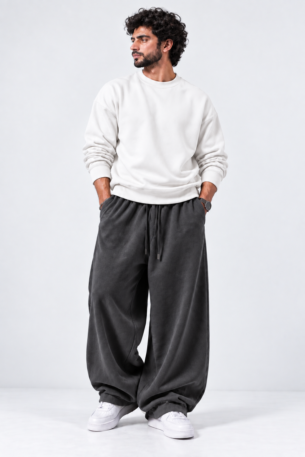 Oversized Sweatshirt & Baggy Trouser