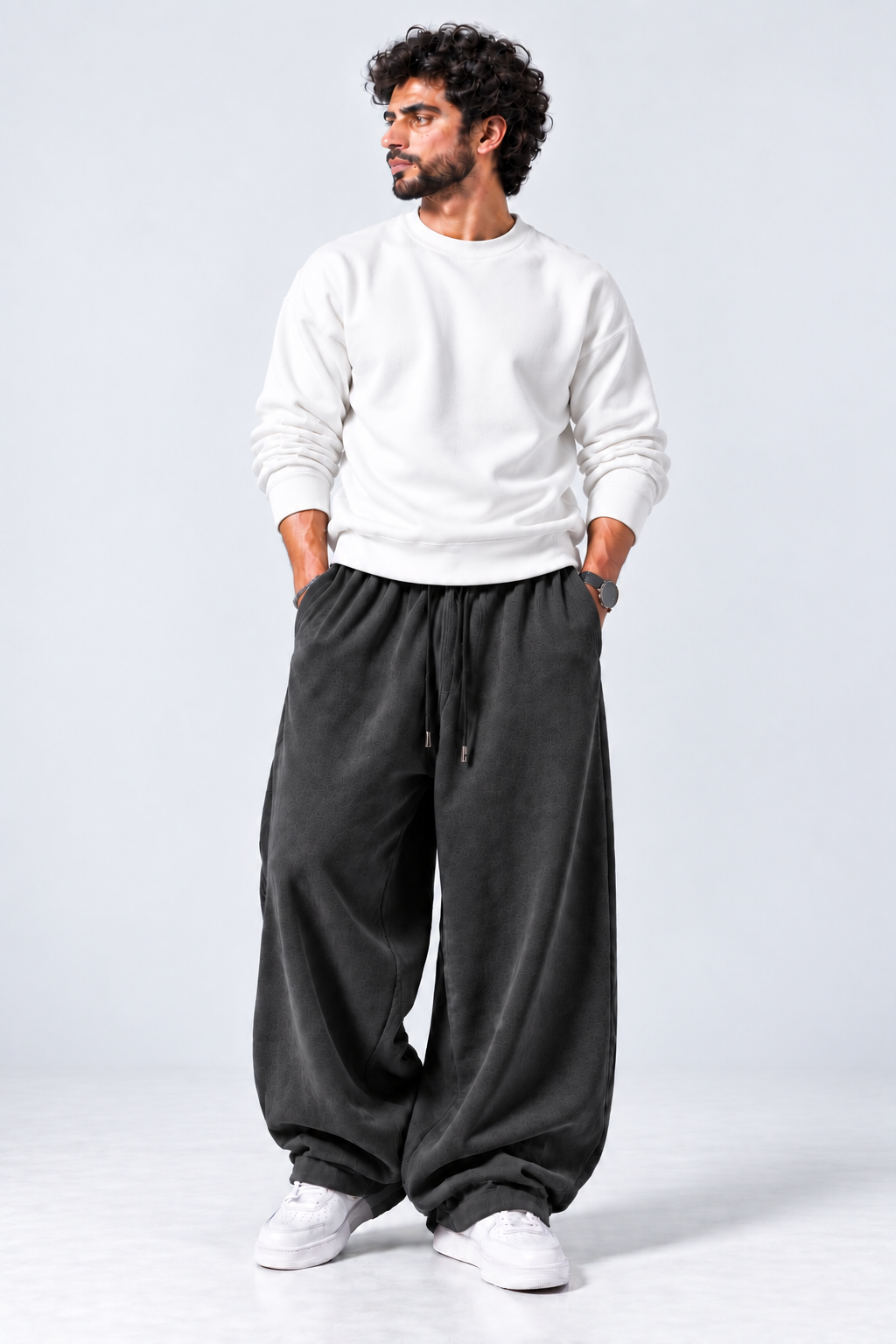 Oversized Sweatshirt & Baggy Trouser