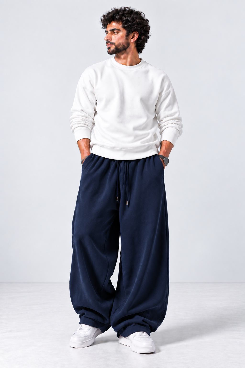 Oversized Sweatshirt & Baggy Trouser